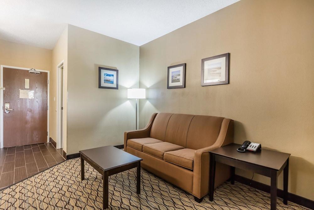 Comfort Inn & Suites Crystal Inn Sportsplex Гълфпорт Екстериор снимка