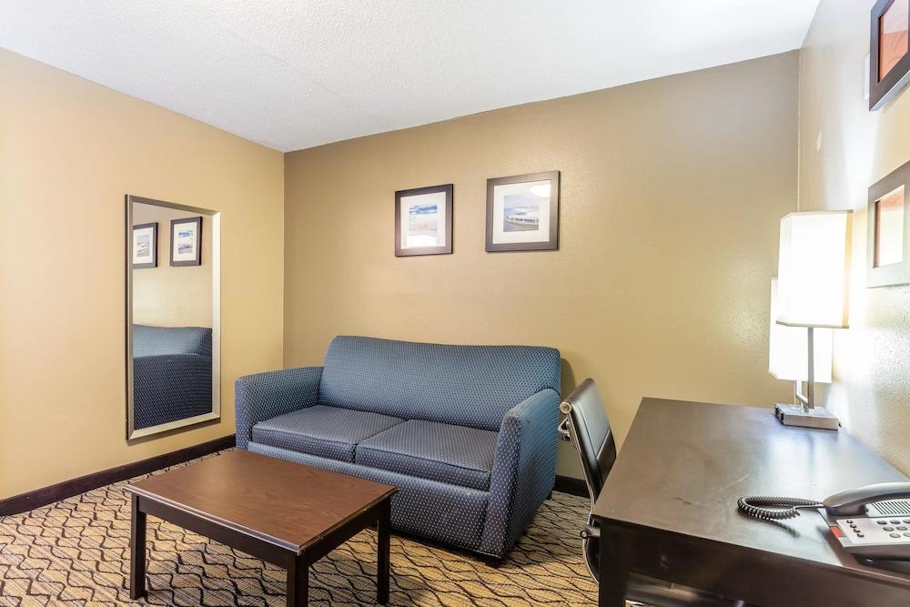 Comfort Inn & Suites Crystal Inn Sportsplex Гълфпорт Екстериор снимка