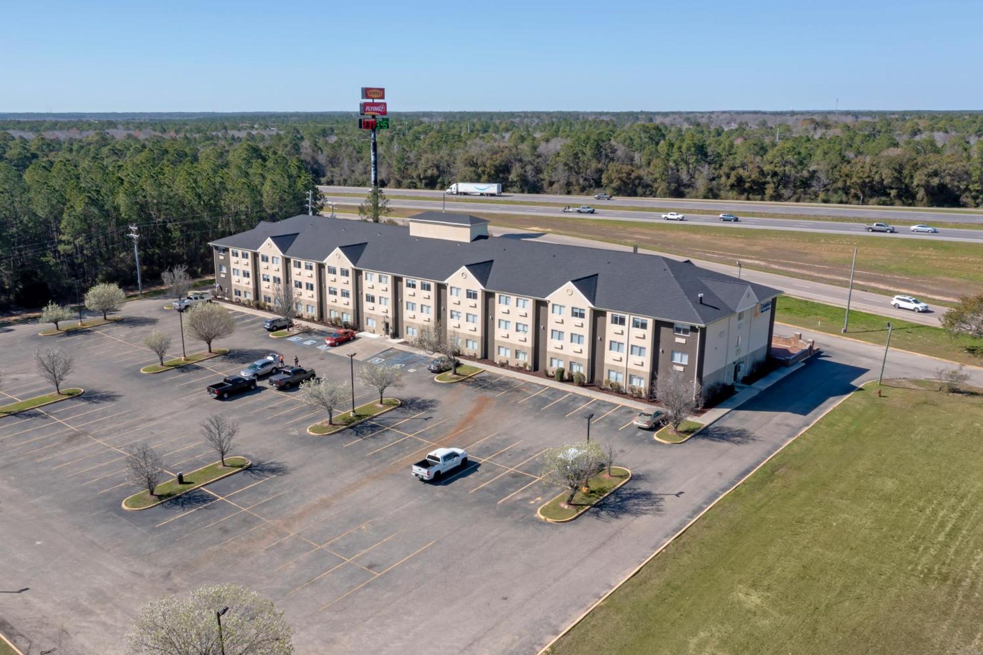 Comfort Inn & Suites Crystal Inn Sportsplex Гълфпорт Екстериор снимка