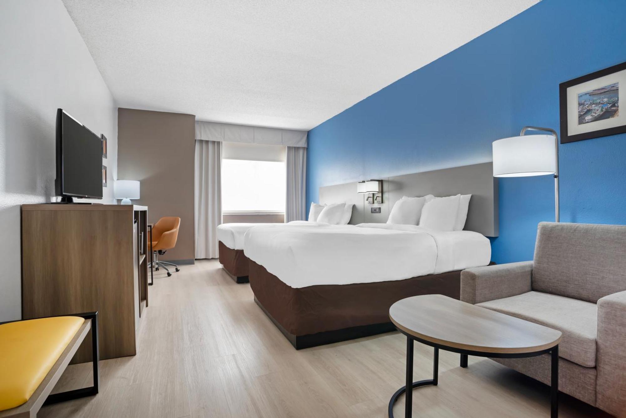 Comfort Inn & Suites Crystal Inn Sportsplex Гълфпорт Екстериор снимка