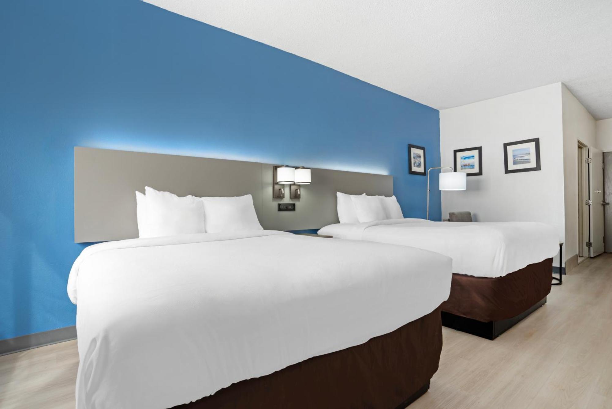 Comfort Inn & Suites Crystal Inn Sportsplex Гълфпорт Екстериор снимка