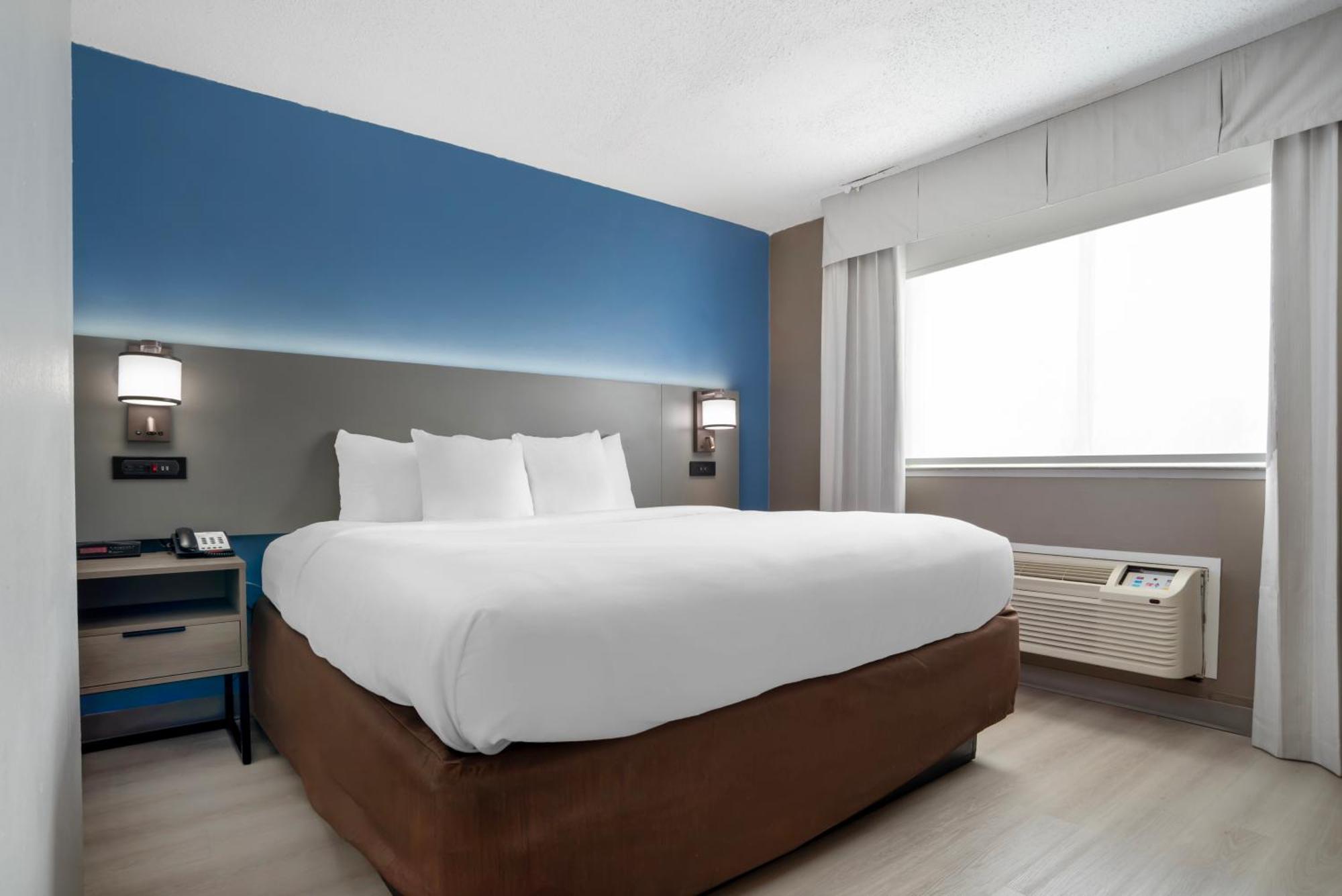Comfort Inn & Suites Crystal Inn Sportsplex Гълфпорт Екстериор снимка