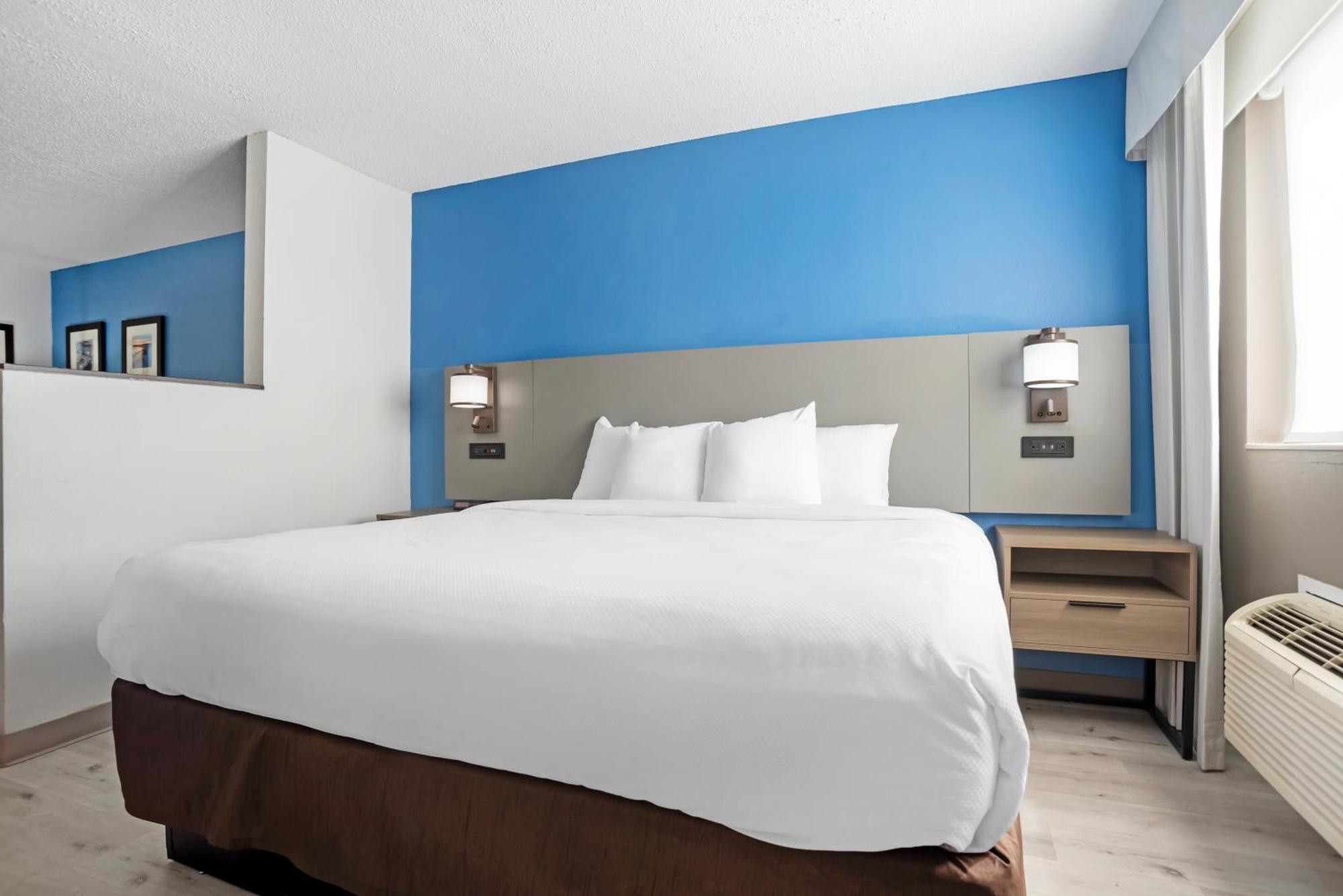 Comfort Inn & Suites Crystal Inn Sportsplex Гълфпорт Екстериор снимка