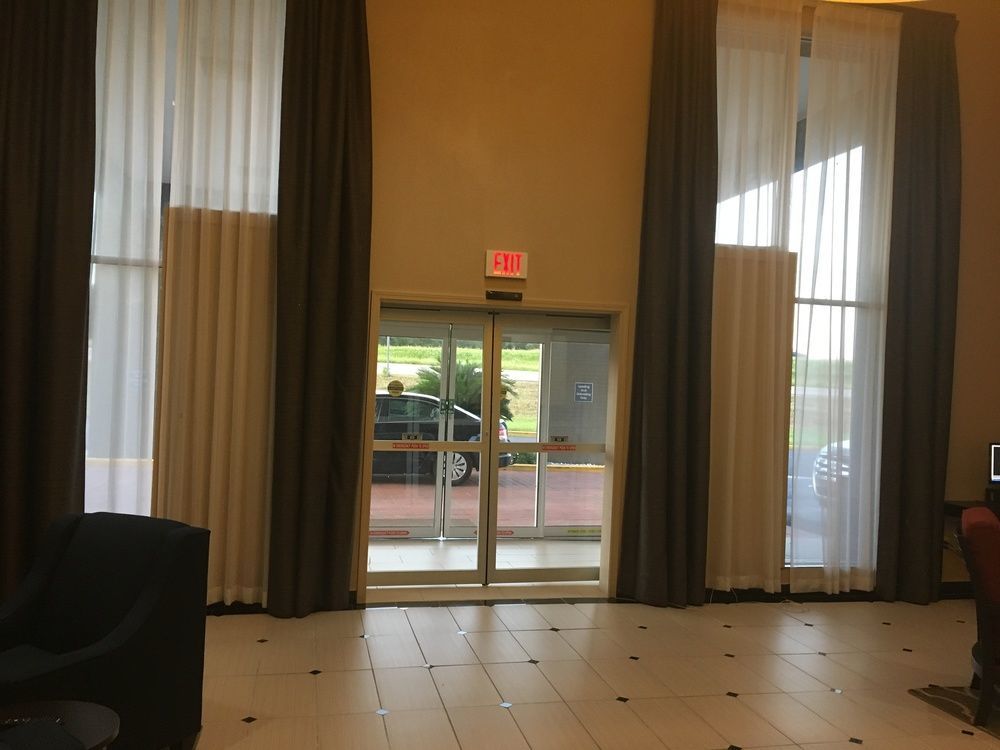 Comfort Inn & Suites Crystal Inn Sportsplex Гълфпорт Екстериор снимка