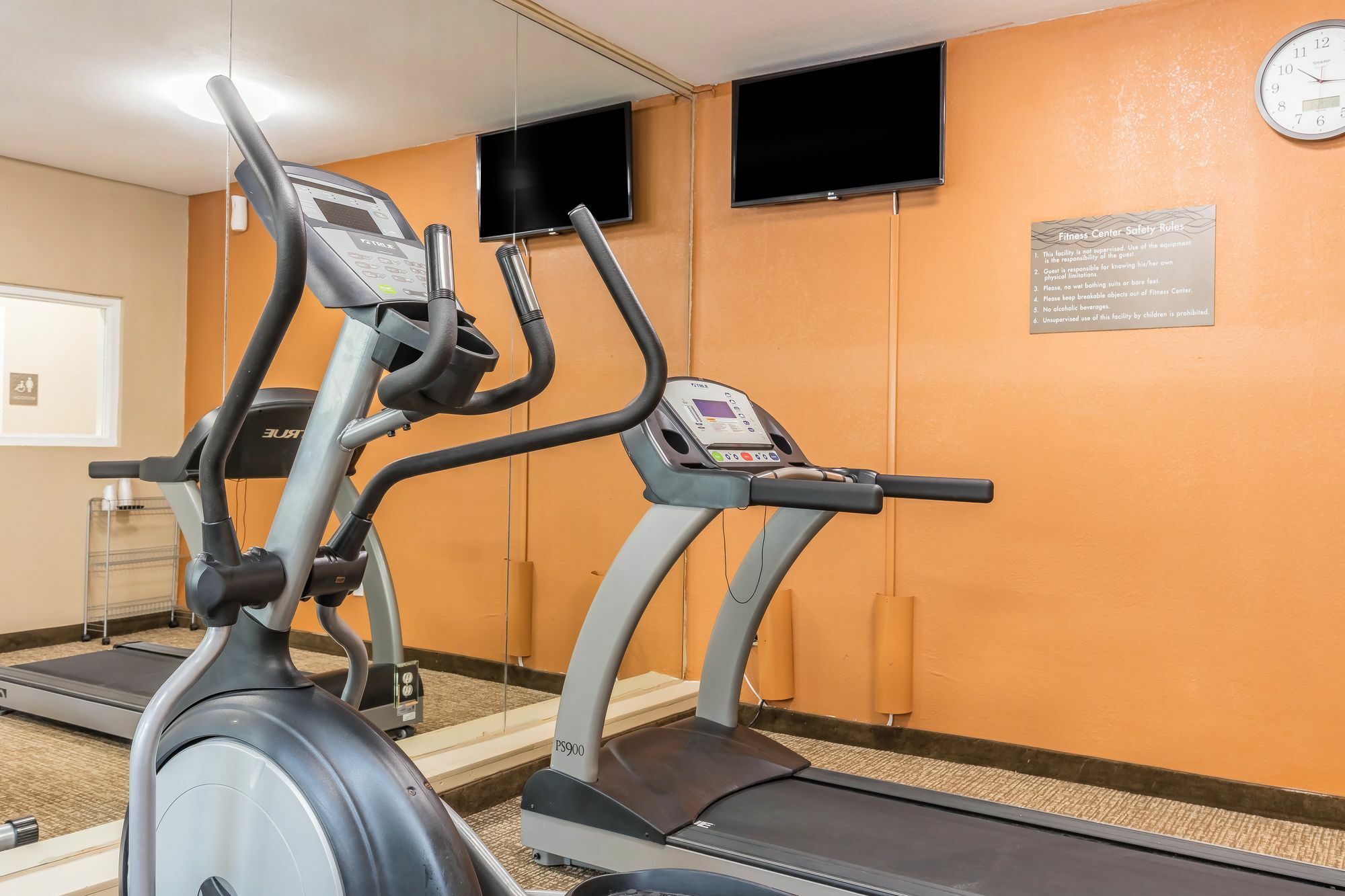 Comfort Inn & Suites Crystal Inn Sportsplex Гълфпорт Екстериор снимка