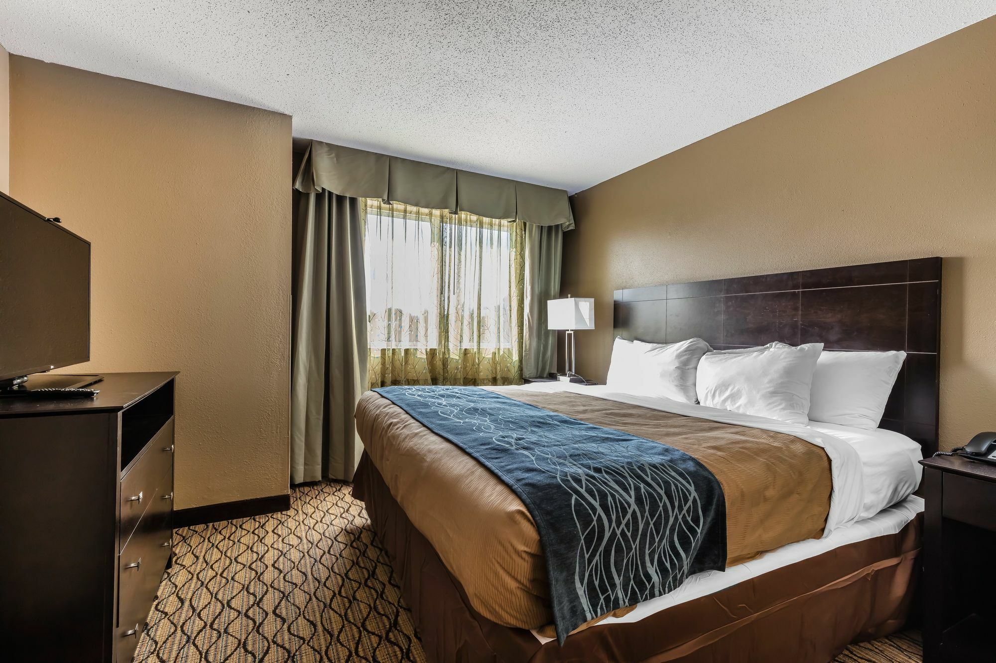 Comfort Inn & Suites Crystal Inn Sportsplex Гълфпорт Екстериор снимка