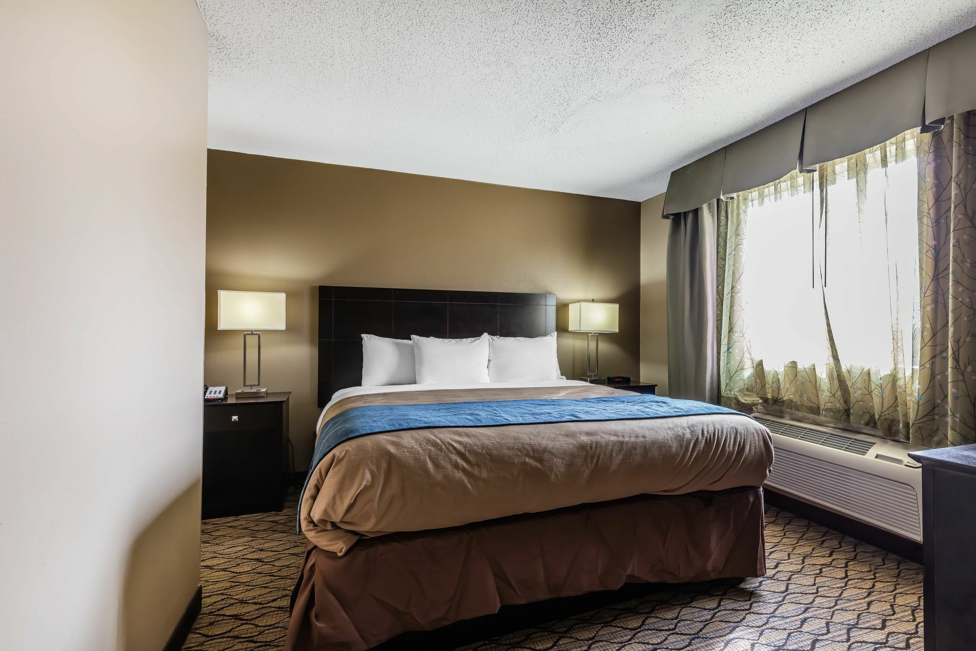 Comfort Inn & Suites Crystal Inn Sportsplex Гълфпорт Екстериор снимка
